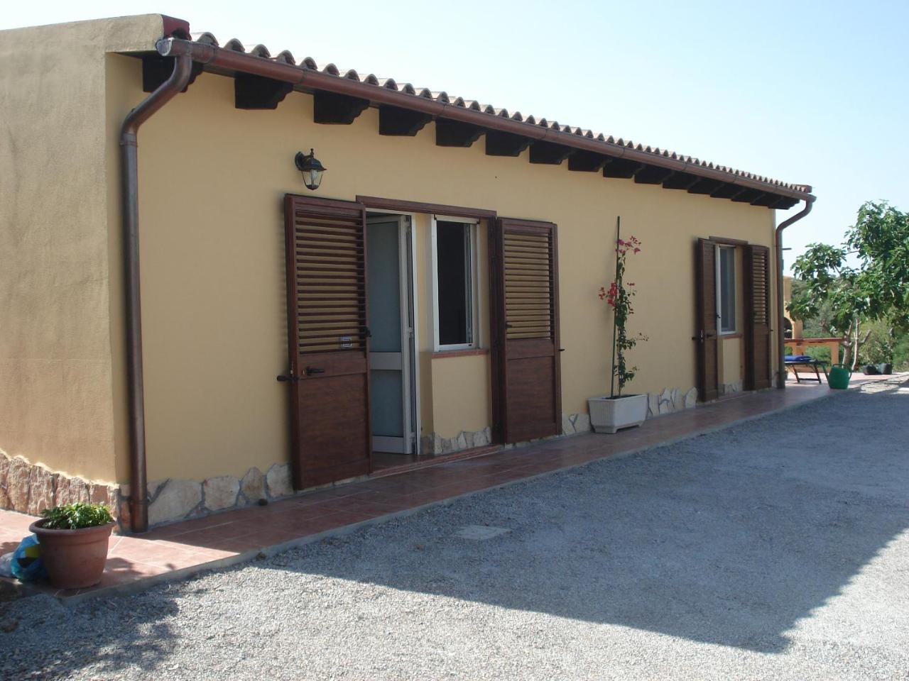 B&B Castiglias Alghero Bagian luar foto